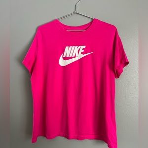 Nike Short Sleeve Tee